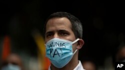 El presidente interino de Venezuela, Juan Guaidó, propone un diálogo con el gobierno para salir de la crisis.