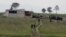 Militares federales vigilan la casa ubicada en las inmediaciones del penal del Altiplano I