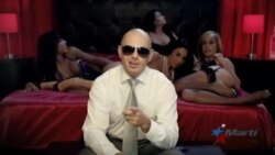 Premian a rapero cubanoamericano Pitbull por su labor humanitaria