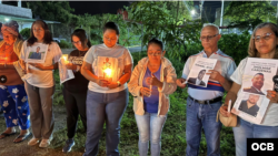 Vigilia de familiares de presos políticos en Venezuela. (CLIPPVE)