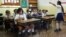 Estudiantes cubanos en su aula