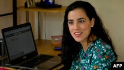 La periodista cubana Mónica Baró, ganadora del Premio Gabo en 2017. (Yamil Lage/AFP)