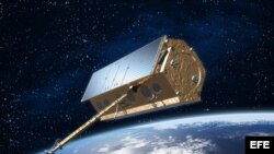 Imagen facilitada por la ESA del satélite Paz, un vehículo espacial que cada hora y media dará una vuelta a la Tierra y que los expertos comparan con un "murciélago", ya que será capaz de sacar al día cien imágenes, a cualquier hora y en cualquier condici