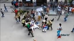 Arrestan a decenas de Damas de Blanco; varias en paradero desconocido