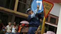 Cubanos creen que “unanimidad” en decisiones del gobierno ,es muestra de apatía 