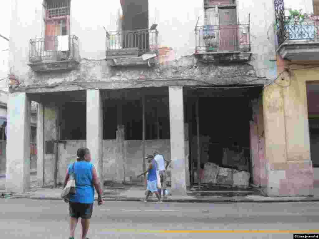 Reporta Cuba edificios derrumbes foto Arnaldo Ramos