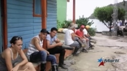 Aumenta aglomeración de migrantes cubanos en frontera de Colombia con Panamá