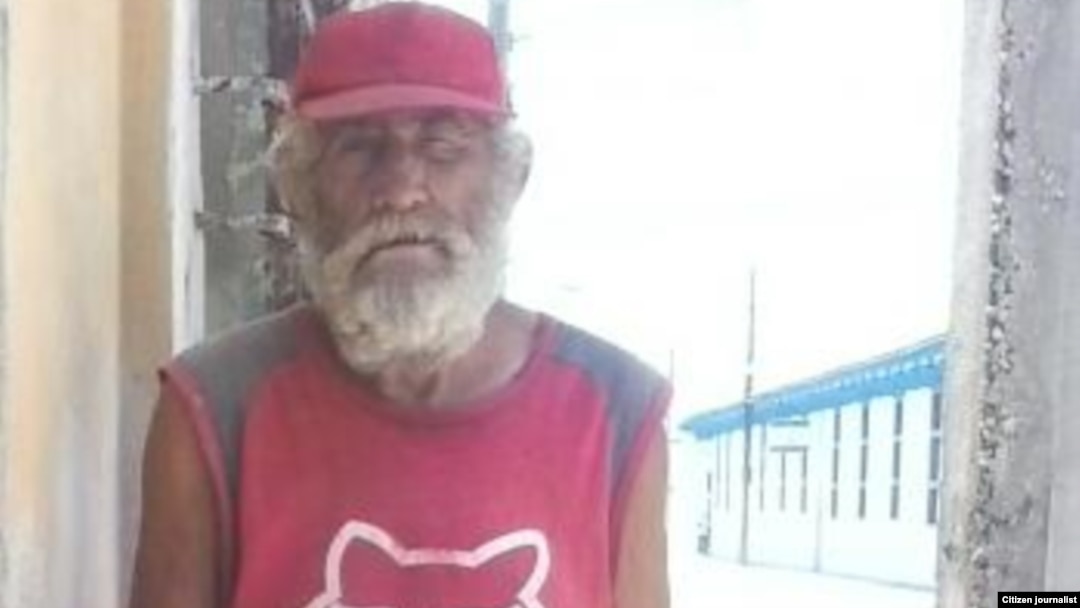 Reporta Cuba. Bernardo Ricardo García, desamparado, de Holguín. Foto: Anairis Miranda.