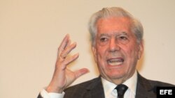 El escritor peruano Mario Vargas Llosa, quien se encuentra en México para participar en la Feria Internacional del Libro de Guadalajara