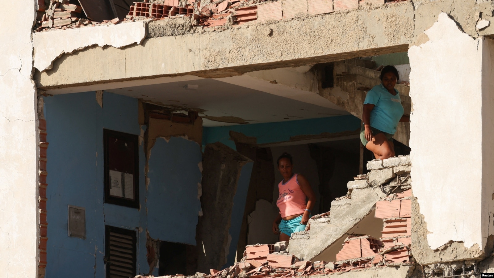 Venezuela eleva a 6.438 el número de fallecidos por los terremotos