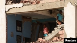Afectados por los terremotos en Venezuela