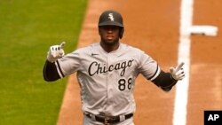 Luis Robert. AP Photo/Eric Risberg