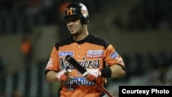 Yuneski Sánchez, jugador cubano de los Naranjeros de Hermosillo, impulsó una de las 9 carreras de México frente a Villa Clara en la Serie del Caribe 2014.