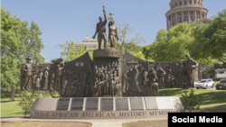 Monumento en Texas a los afroamericanos tejanos.