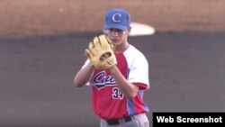 El lanzador cubano Franny Cobos. III Copa Mundial de Béisbol Sub-15.