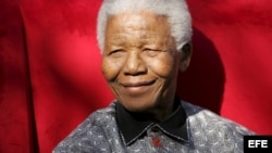 Fallece el ex presidente sudafricano Nelson Mandela a los 95 años de edad