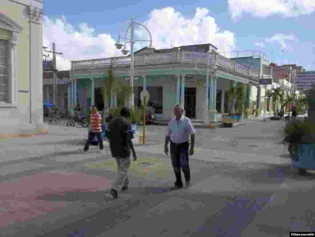 Damas Ciego de Avila Reporta Cuba Foto Ernesto Vladimir
