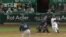 Cienfuegueros siguen carrera de “Pito” Abreu en Grandes Ligas
