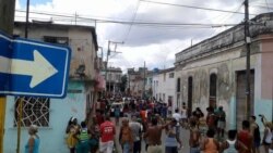 Habaneros protestan por falta de agua y electricidad tras paso de huracán Irma