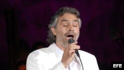 Fotografía de archivo de Andrea Bocelli.