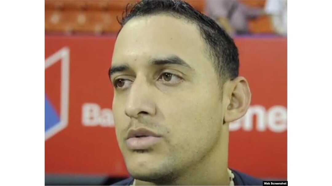 Yoanner Negrín.