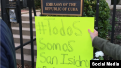 Manifestación ante la Embajada de Cuba en EEUU en apoyo a Movimiento San Isidro.