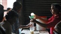 Familias cubanas están preocupadas por los problemas que experimenta el suministro de leche para los niños y personas enfermas