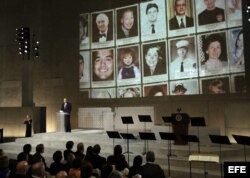 Vista general del acto de apertura del Museo de la Memoria, en el museo Memorial del 11S de la Zona Cero, en Nueva York.