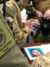 Oficiales del Servicio de Control de Inmigración y Aduanas (ICE) en Boston.