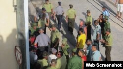 Hablemos Press documenta arrestos (GIbara Holguín)