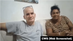 El pastor Alexis Padrón Lorenzo, líder de la Iglesia Comunión en la Fe, y su esposa, Roselín Benitez Cruz.  