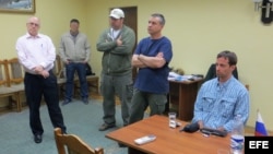 Ryan Christopher Fogle durante un interrogatorio en una oficina del FSB en Moscú, Rusia. 