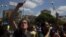 Estudiantes se movilizan en Venezuela en protesta por las muertes del pasado 12 de febrero.