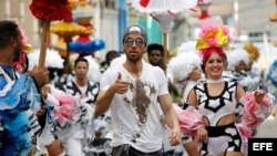 Una comparsa en La Habana para Enrique Iglesias