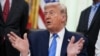 El presidente de los Estados Unidos, Donald Trump, habla desde su despacho en la Casa Blanca.