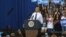 Obama anima a los jóvenes a apoyar a Hillary con su voto