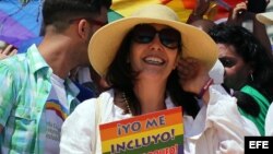 Mariela Castro encabeza una conga por los derechos LGTBI, en la 9 jornada contra la homofobia, en La Habana.