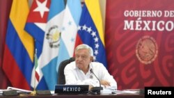 López Obrador durante la cumbre migratoria en Palenque, Chiapas. (Presidencia de México/Handout via REUTERS