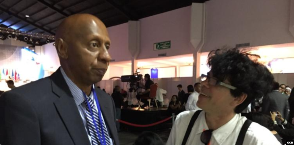 Los cubanos Guillermo Fariñas y Gorki Aguila participan este viernes 10 de abril en foros paralelos de la VII Cumbre en Panamá