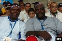 Omar Linares, pelotero olímpico y primer jugador autorizado por Cuba para participar en el equipo profesional de los Dragones de Chunichi de la liga japonesa.