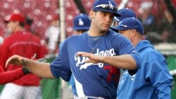 Pitcher cubano americano realiza una gran labor con los Dodgers
