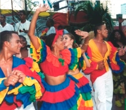 Neri Torres: "Lo que me atrae de los bailes afrocubanos es su libertad expresiva y la riqueza en el movimiento".
