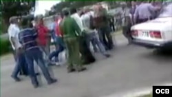 Violencia en Cuba es captada en cámara.