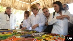 Galenos cubanos del programa Más Médicos en Brasil.