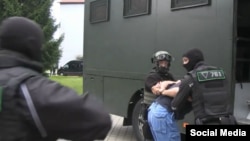 Arresto de rusos en Minsk.
