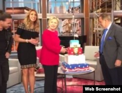 Hillary Clinton celebró anticipadamente su cumpleaños en el show hispano de "El Gordo y la Flaca".