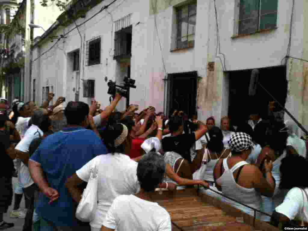 Reporta Cuba damas votacion