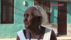 Ancianos cubanos: La jubilación no alcanza y el gobierno no provee