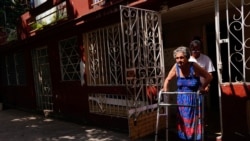 ¿Qué pasaría si el cuidado de los ancianos en Cuba queda en manos de particulares?