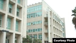 Nadie está seguro: Centro de Negocios MIramar para empresarios extranjeros, entre ellos los de ABC Import Export. 